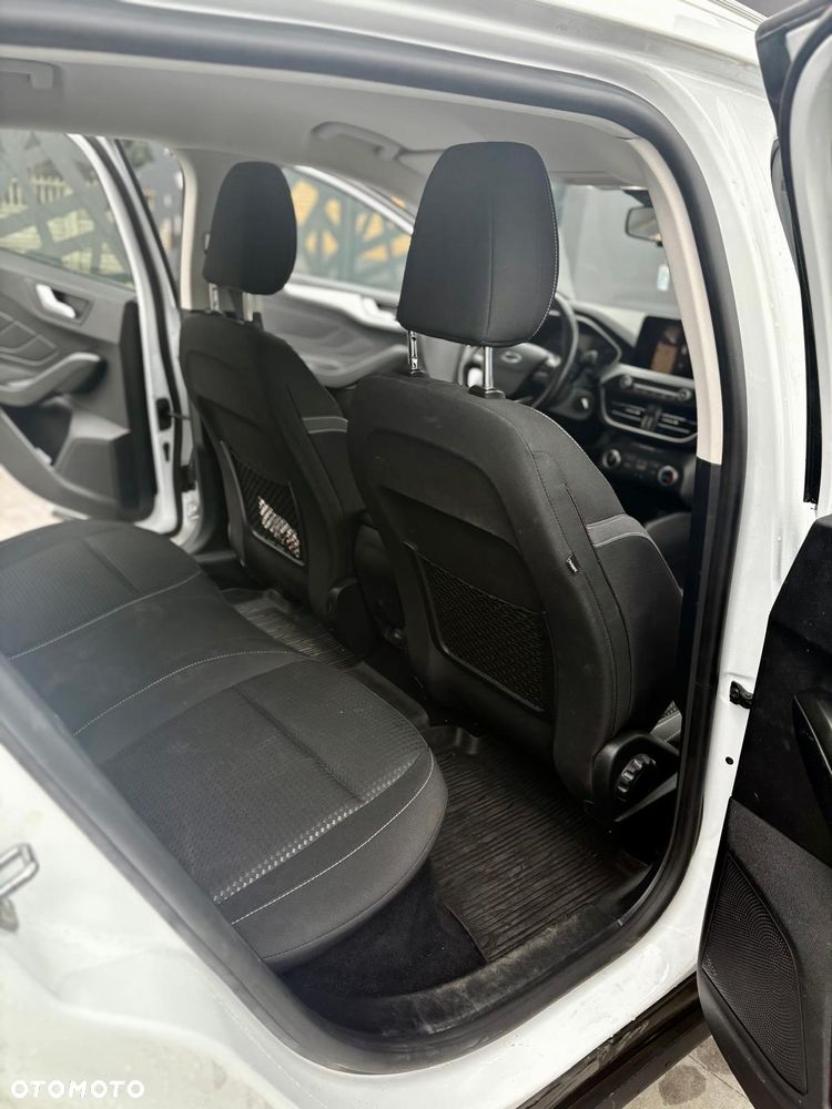 Ford Focus 1.0 EcoBoost Connected - 13