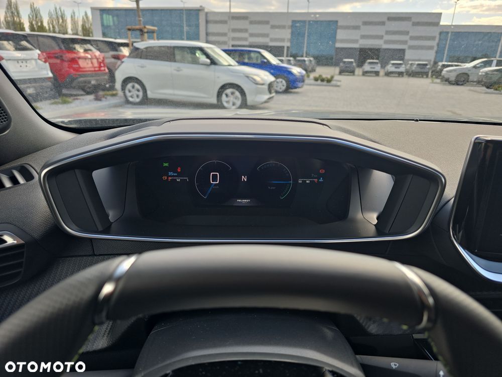 Peugeot 2008 PureTech mHEV GT E-DCS6 - 17