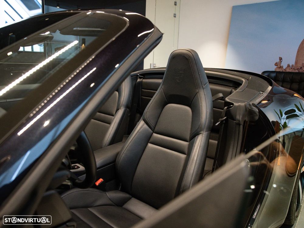 Porsche 911 (992) Carrera PDK - 33