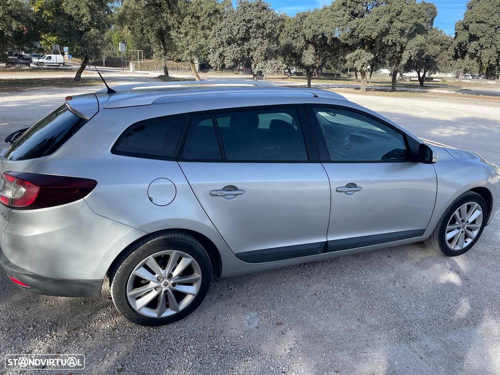 Renault Mégane Sport Tourer - 8