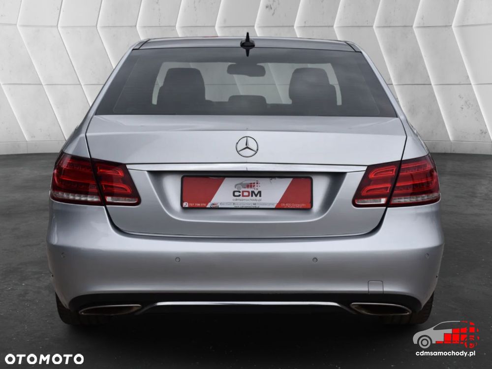 Mercedes-Benz Klasa E - 9
