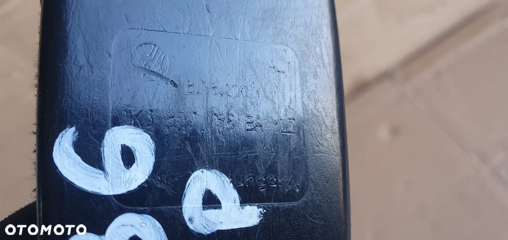 Zapinka pasa prawy przód przednia prawa pasażera VW Passat B6 1K3857756BA - 6