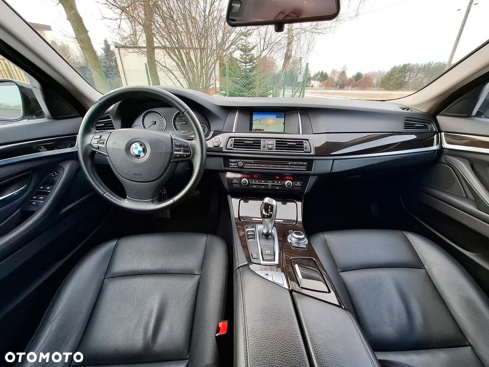 BMW Seria 5 520i - 9