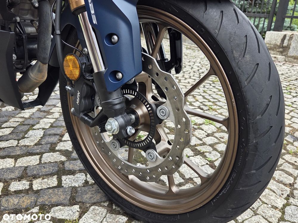 Honda CB - 16