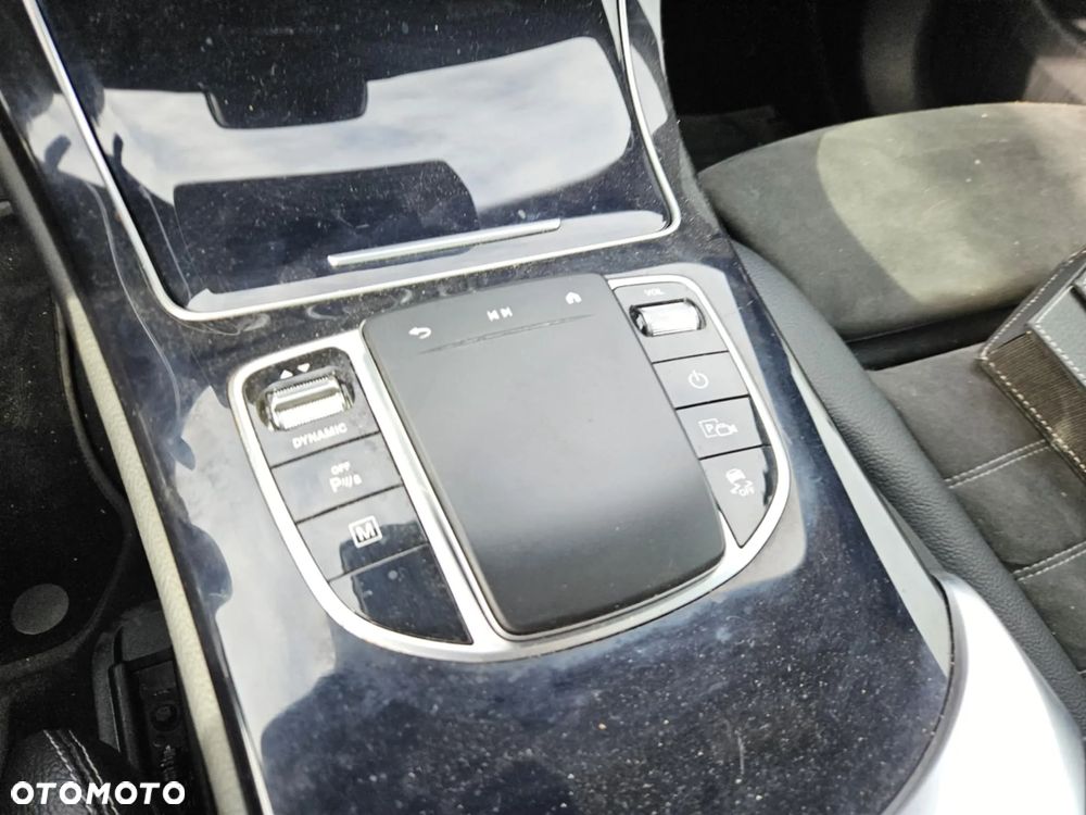 Mercedes-Benz GLC 300 de 4Matic 9G-TRONIC AMG Line - 13