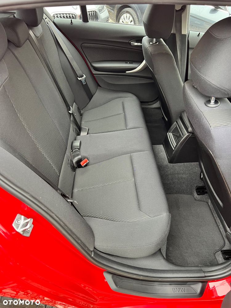 BMW Seria 1 116i - 15