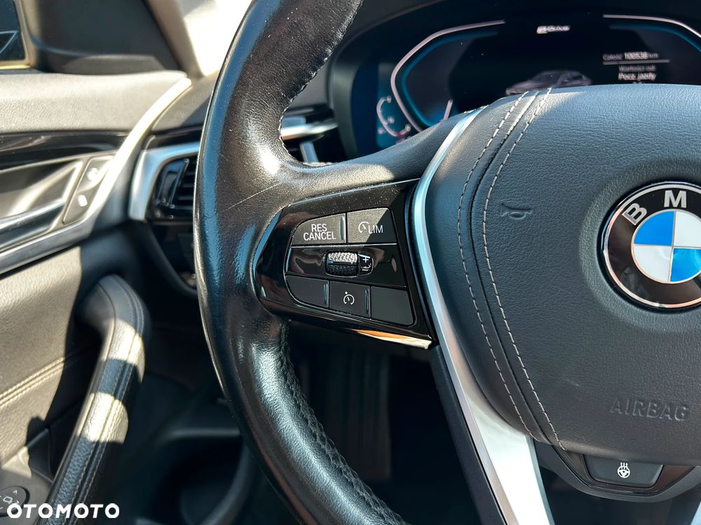 BMW Seria 5 530e iPerformance Luxury Line - 17