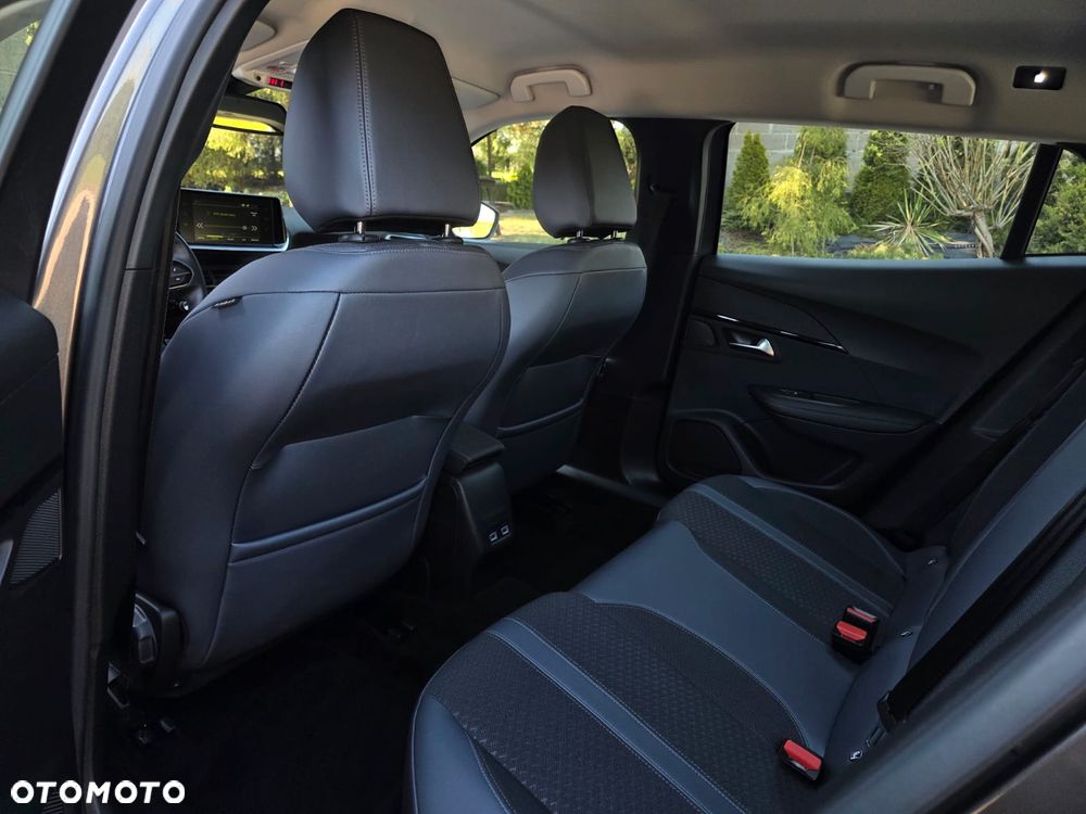 Peugeot 2008 1.2 Pure Tech GPF Allure S&S - 13