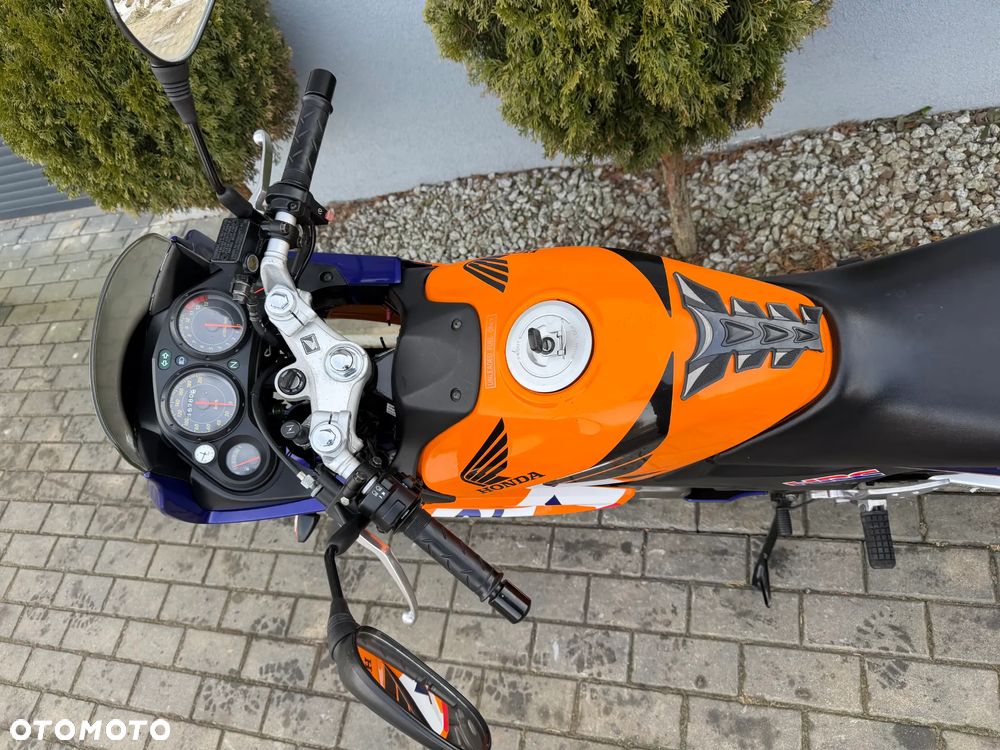 Honda CBR - 36