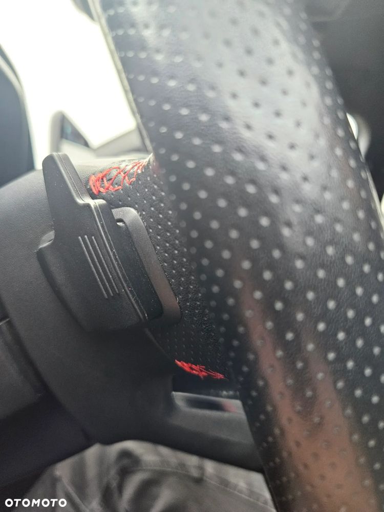 Ford Focus 1.5 EcoBoost ST-Line - 30