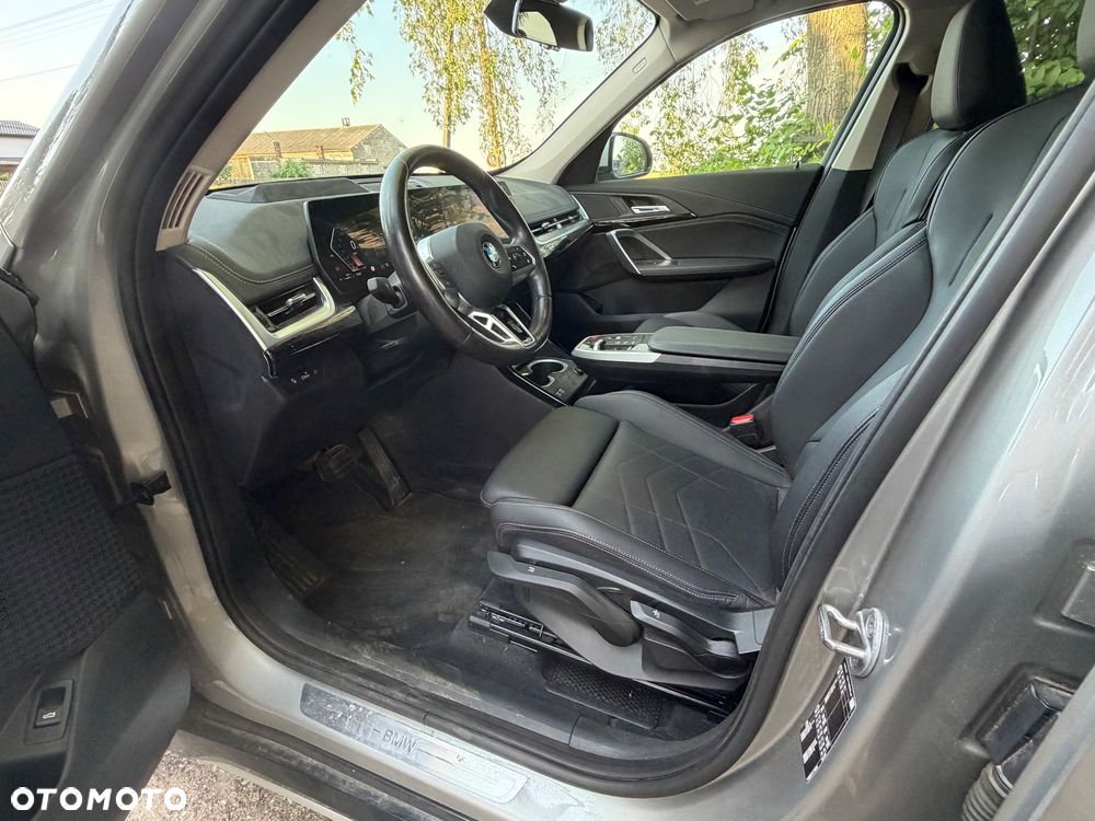 BMW X1 sDrive18i xLine - 11