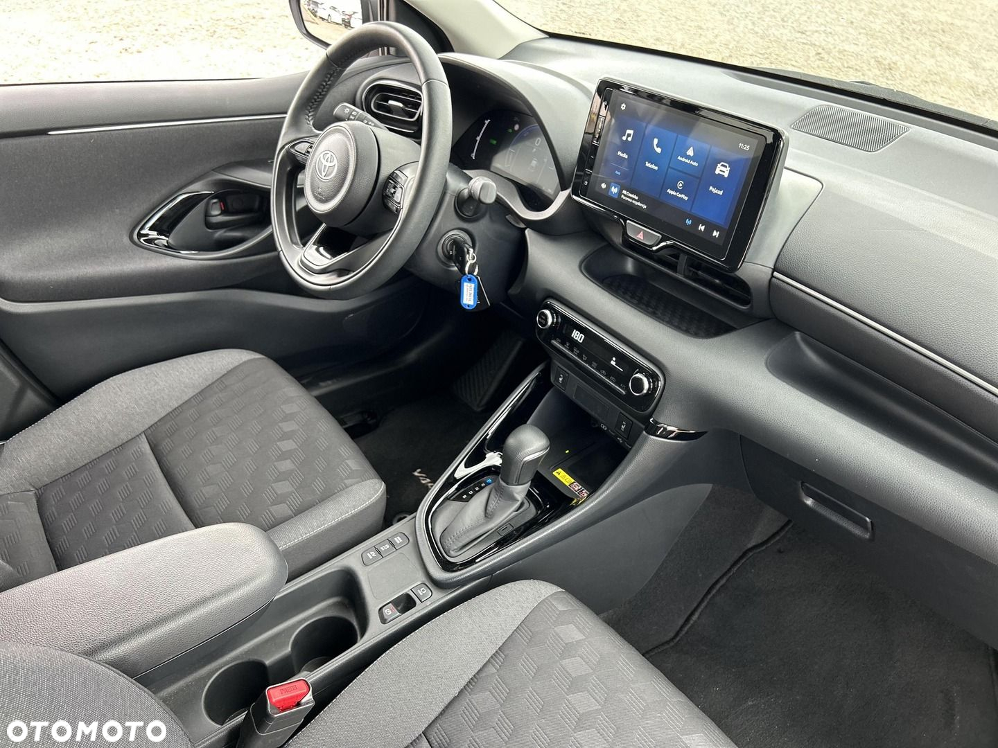 Toyota Yaris - 16