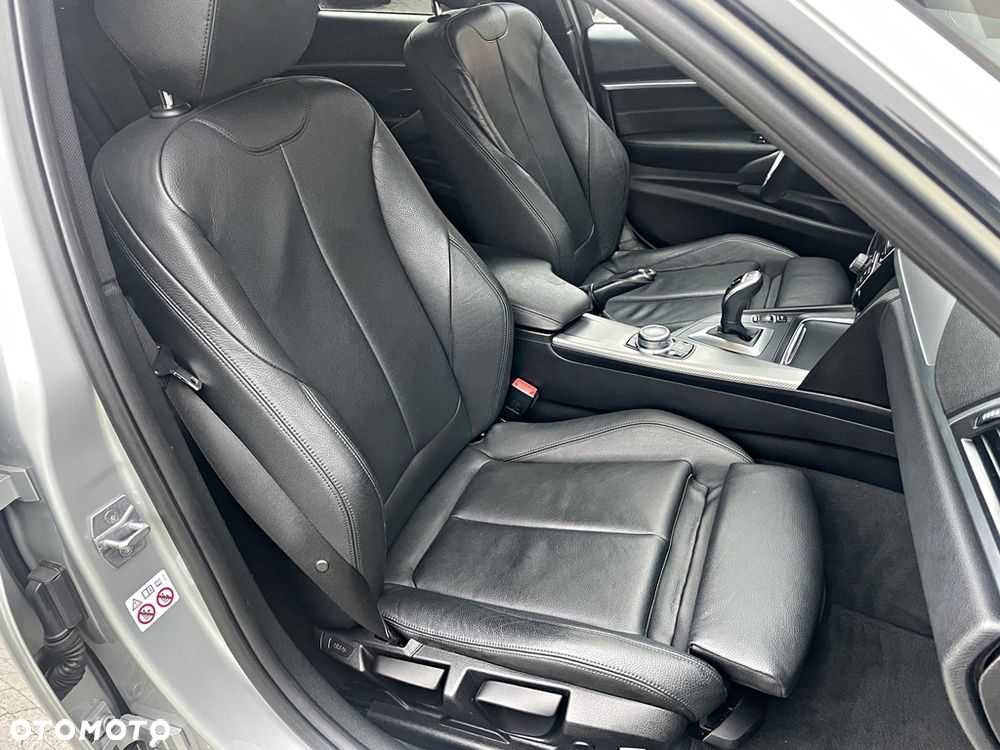 BMW Seria 3 320d Edition M Sport Shadow - 27