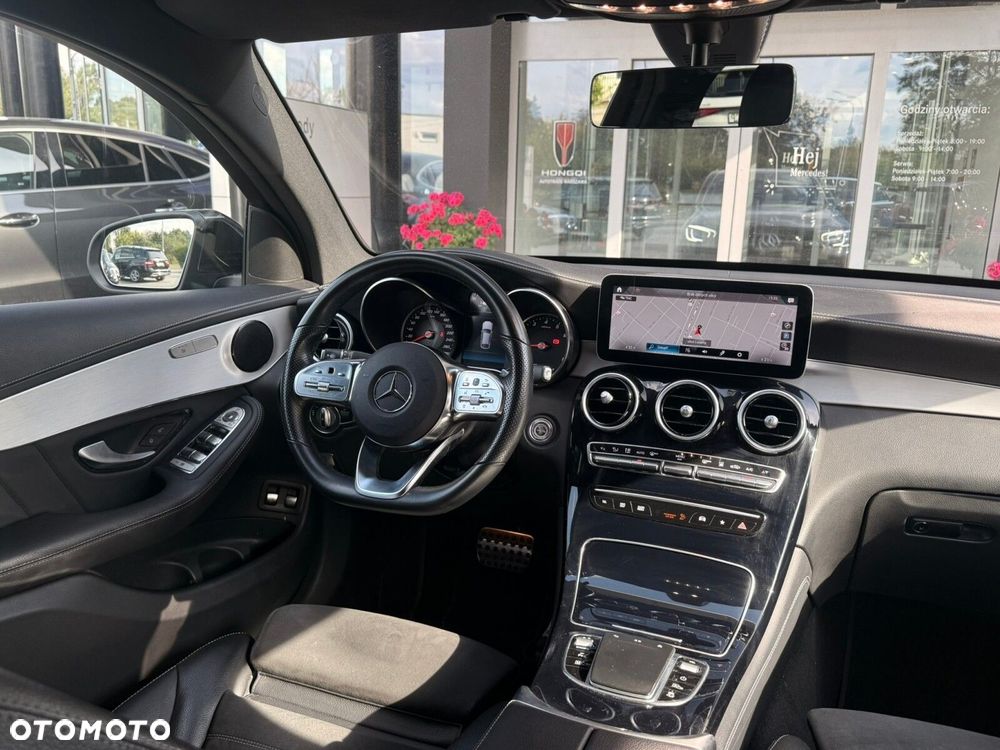 Mercedes-Benz GLC 300 e 4-Matic - 11