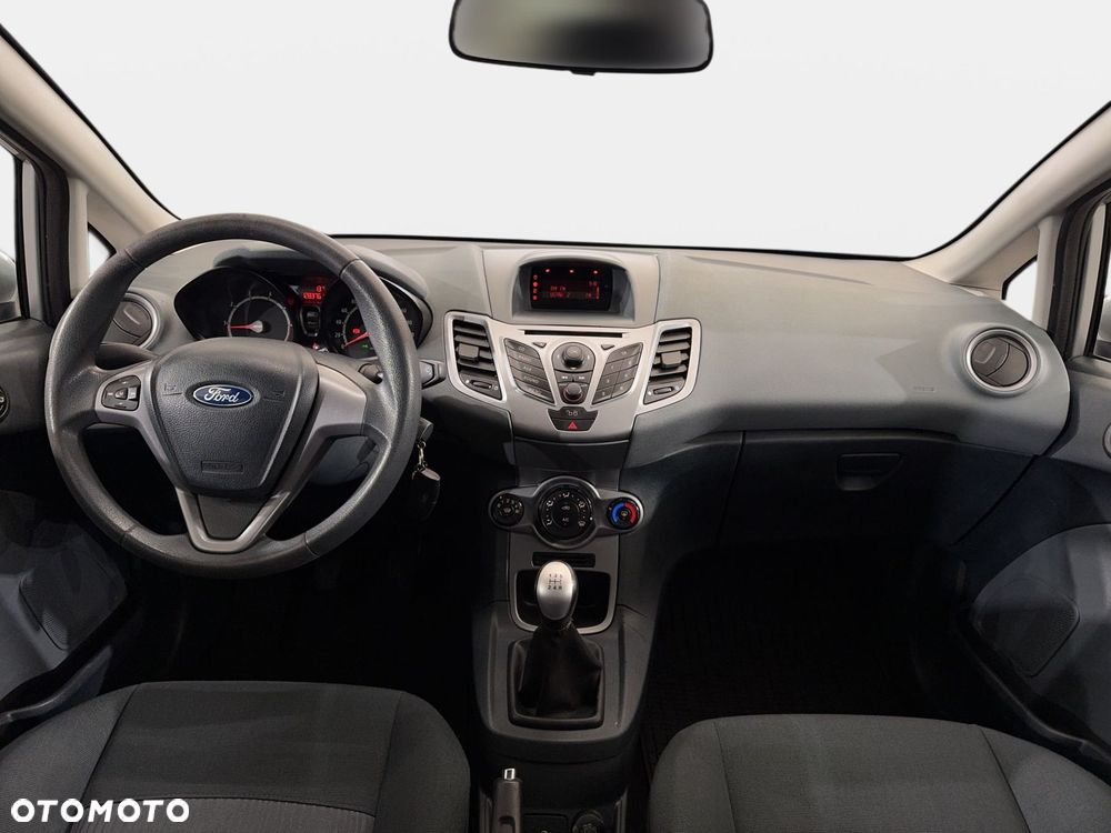 Ford Fiesta - 13