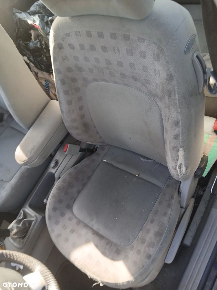 VW New Beetle G3G3 garbus maska pokrywa silnika klapa bagażnika zderzak lampa reflektor pas przedni stop lampy halogeny przeciwmgłowe odblaski grill atrapa znaczek błotnik błotniki drzwi - 7
