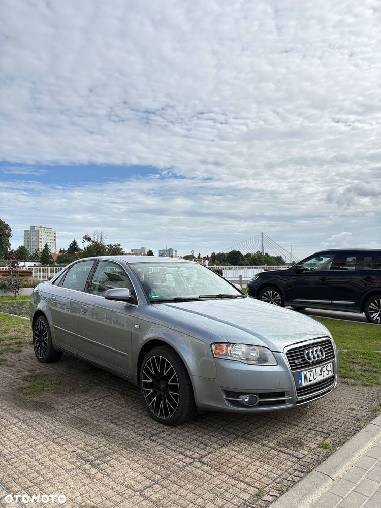 Audi A4 Limousine - 2