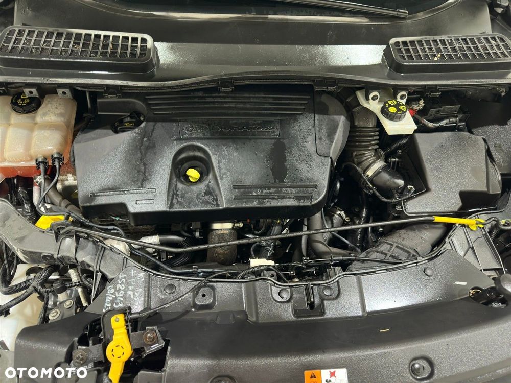 Ford Kuga - 33