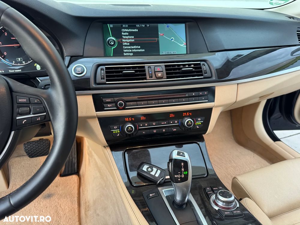 BMW Seria 5 520d Aut. Luxury Line - 40
