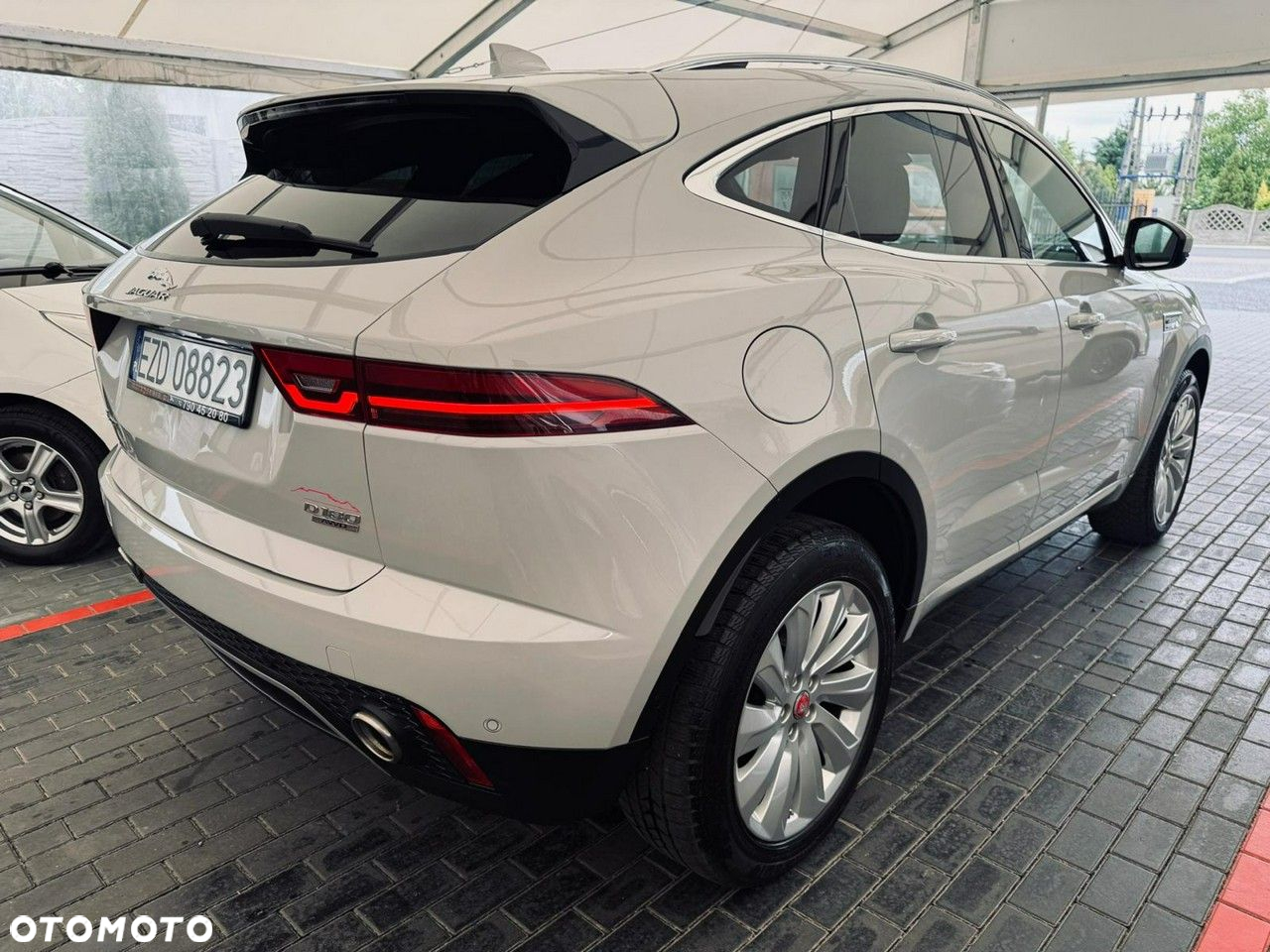Jaguar E-Pace - 13