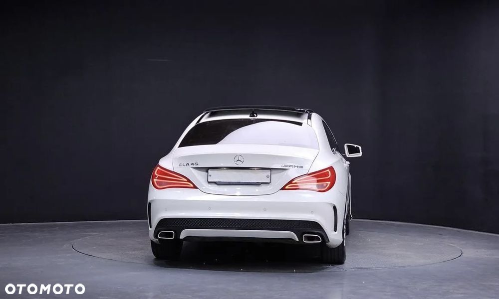 Mercedes-Benz CLA 250 4Matic 7G-DCT AMG Line - 5