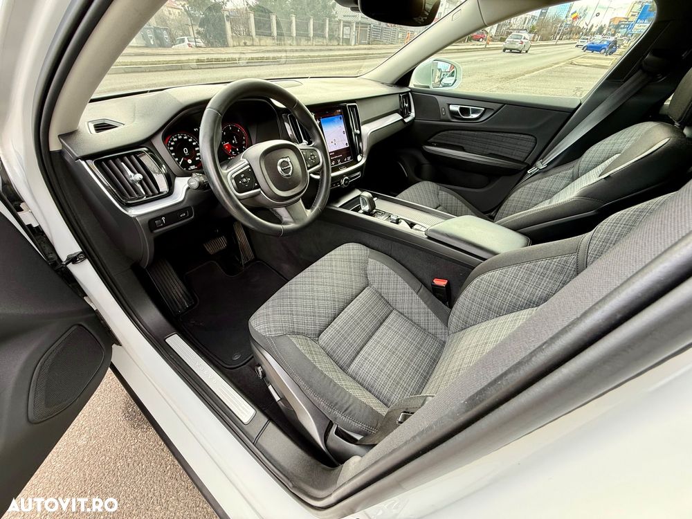 Volvo V60 B4 D Geartronic Momentum Pro - 5