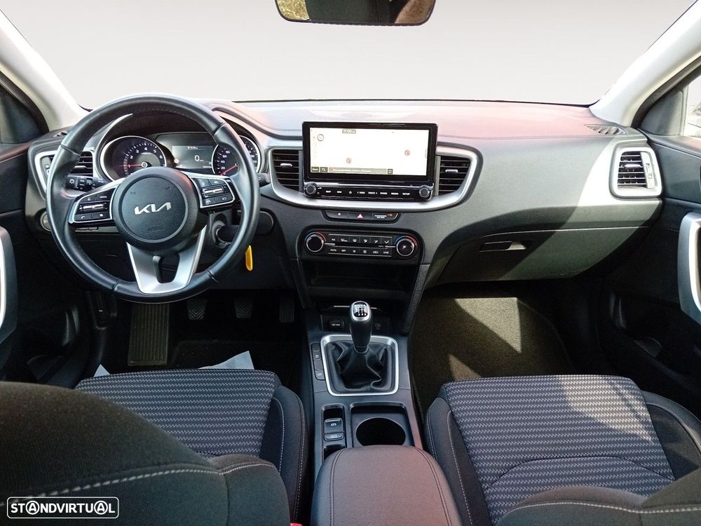 Kia XCeed 1.0 T-GDI Dynamic - 10