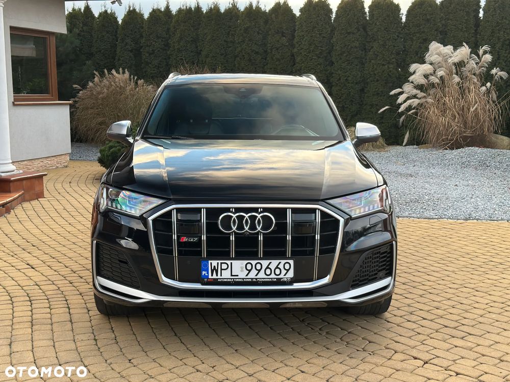 Audi SQ7 - 7