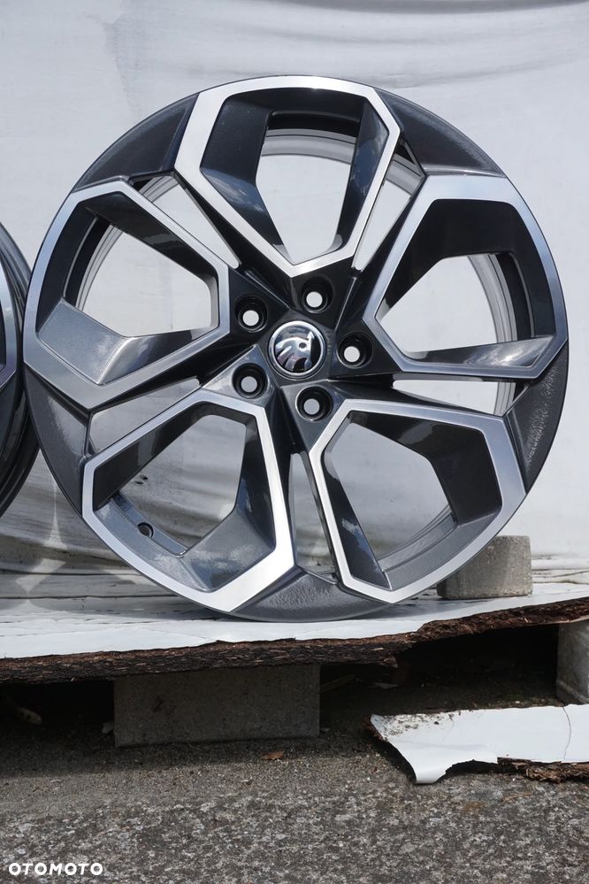 Skoda 5x112 19 7,5J et48 5E3601025S - 6
