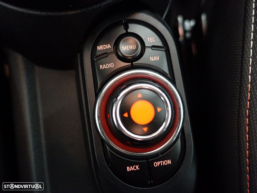 MINI 5 Portas Cooper D - 15