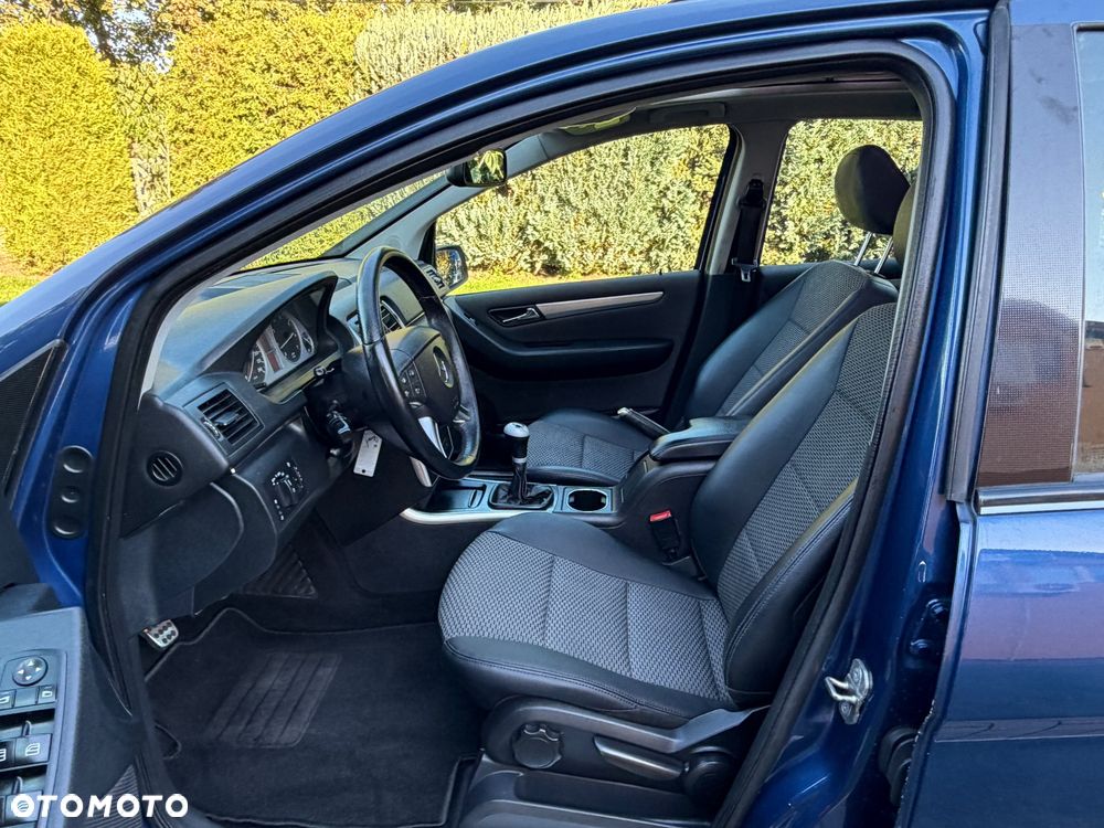 Mercedes-Benz Klasa B 170 BlueEFFICIENCY - 27