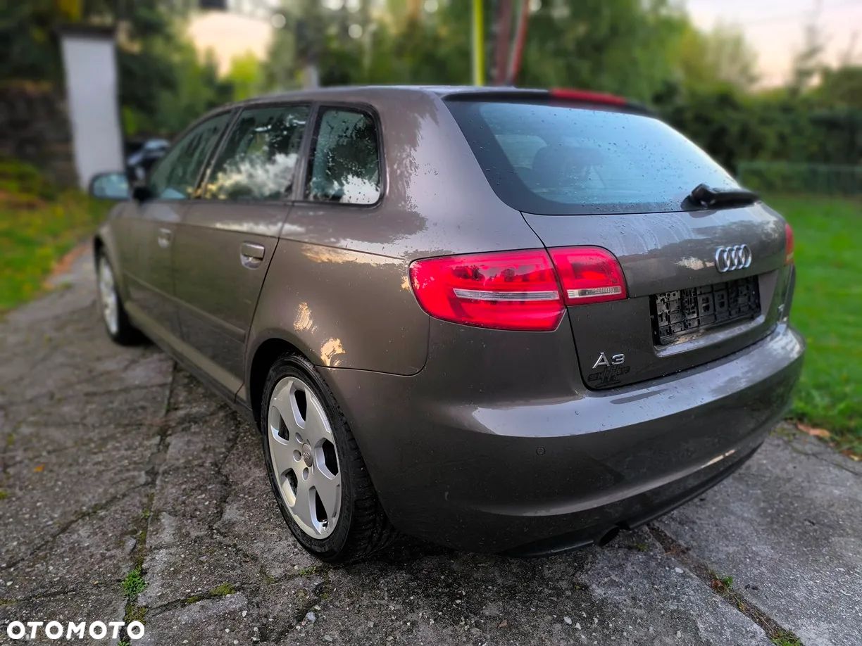 Audi A3 Sportback 1.6 TDI Ambiente - 1