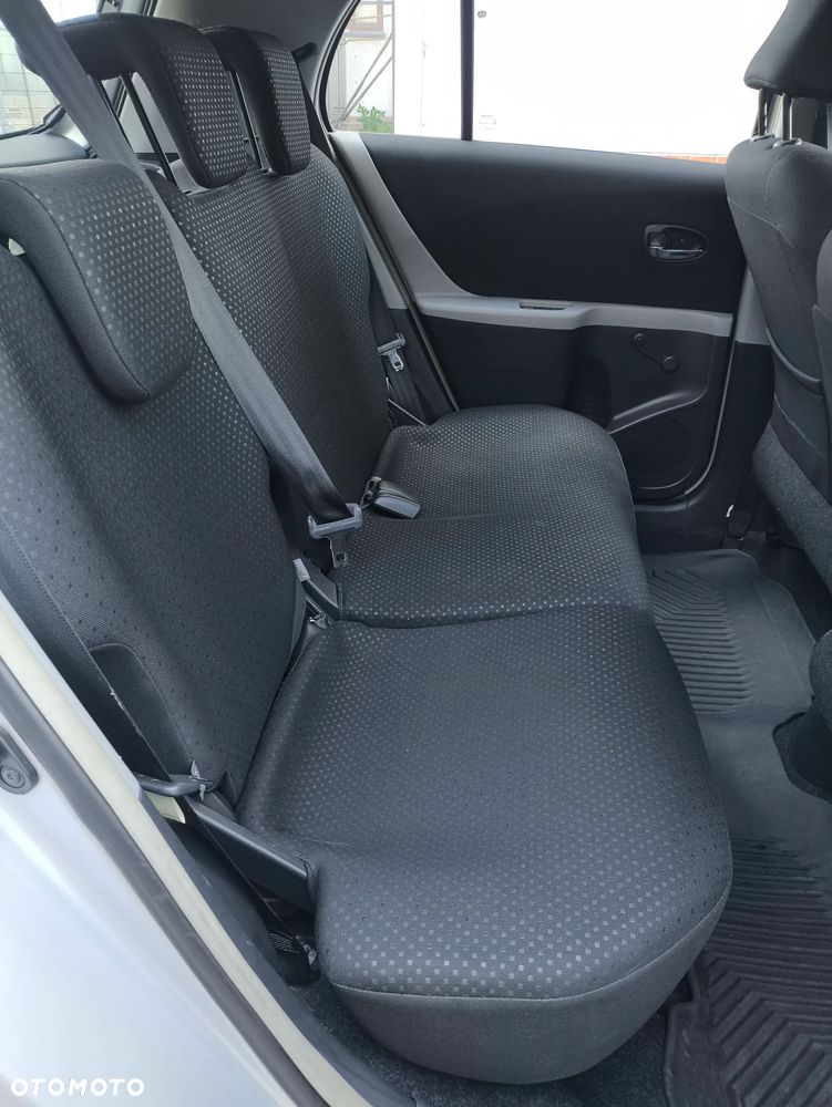 Toyota Yaris 1.0 VVT-i Luna - 16