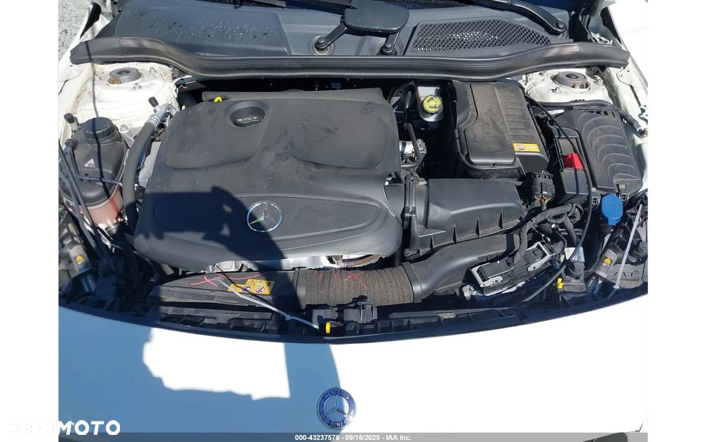 Mercedes-Benz CLA - 12