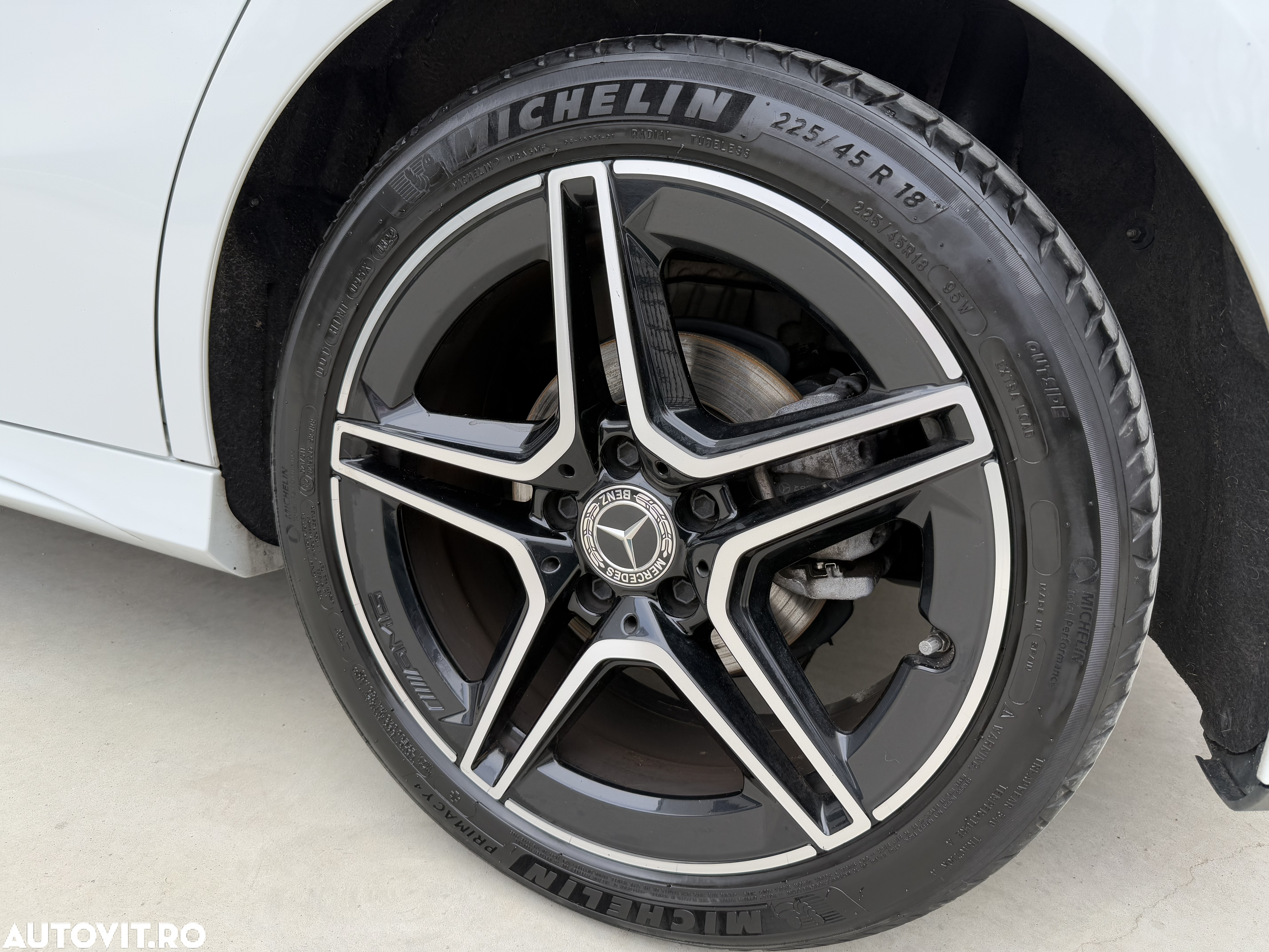 Mercedes-Benz A 180 7G-DCT Edition AMG Line - 14
