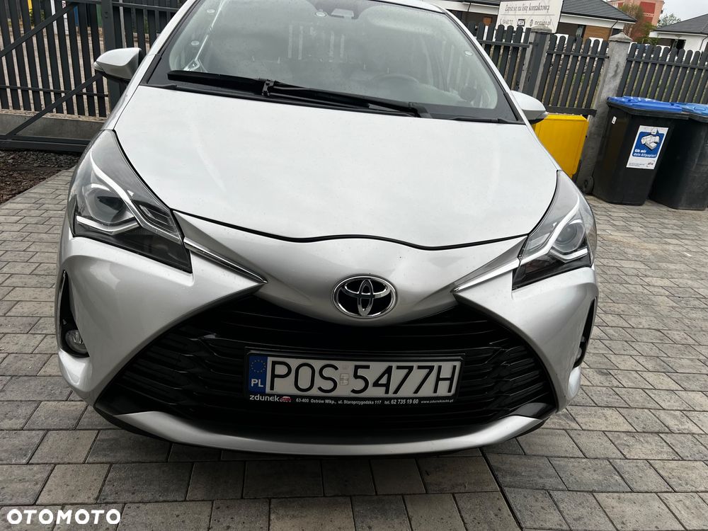 Toyota Yaris 1.5 Premium - 25