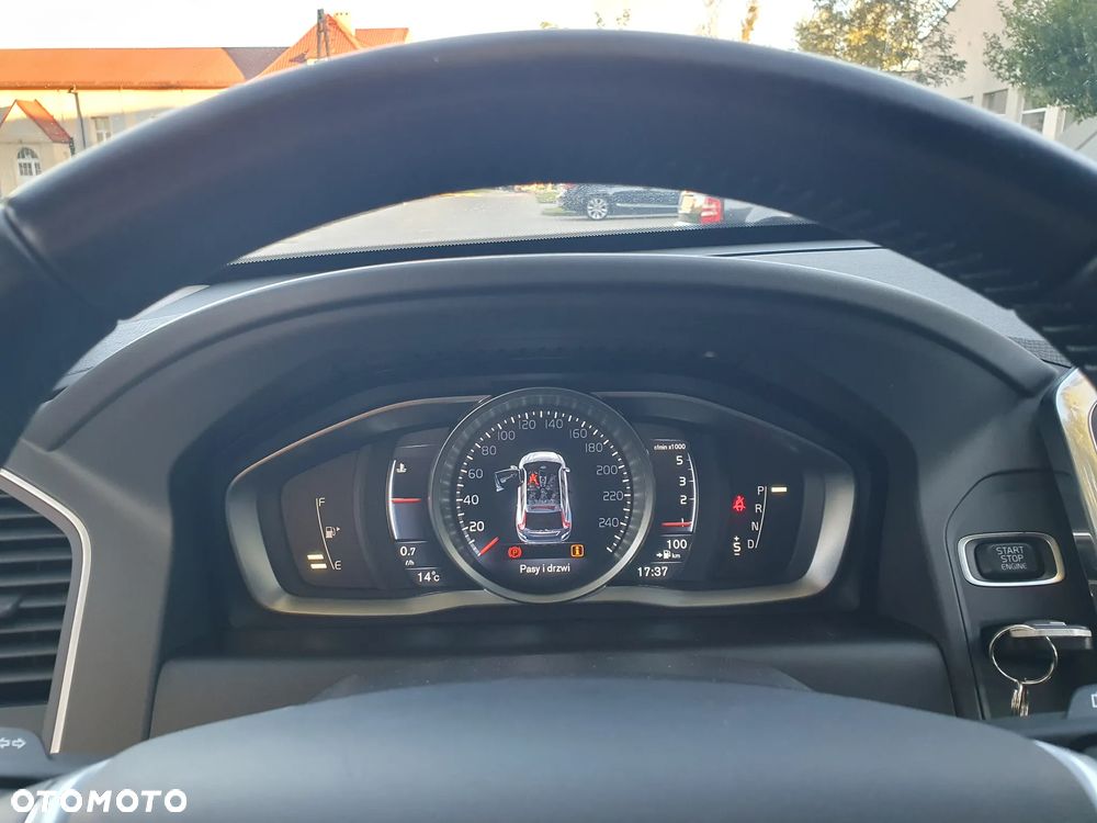 Volvo XC 60 D3 Geartronic Momentum - 17