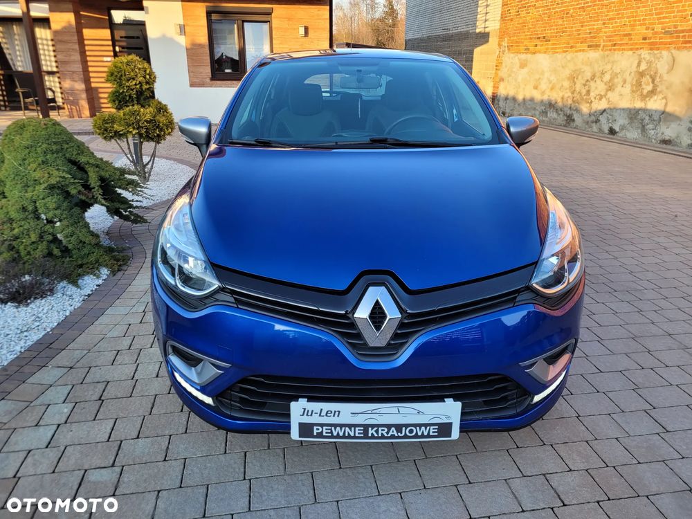 Renault Clio - 11