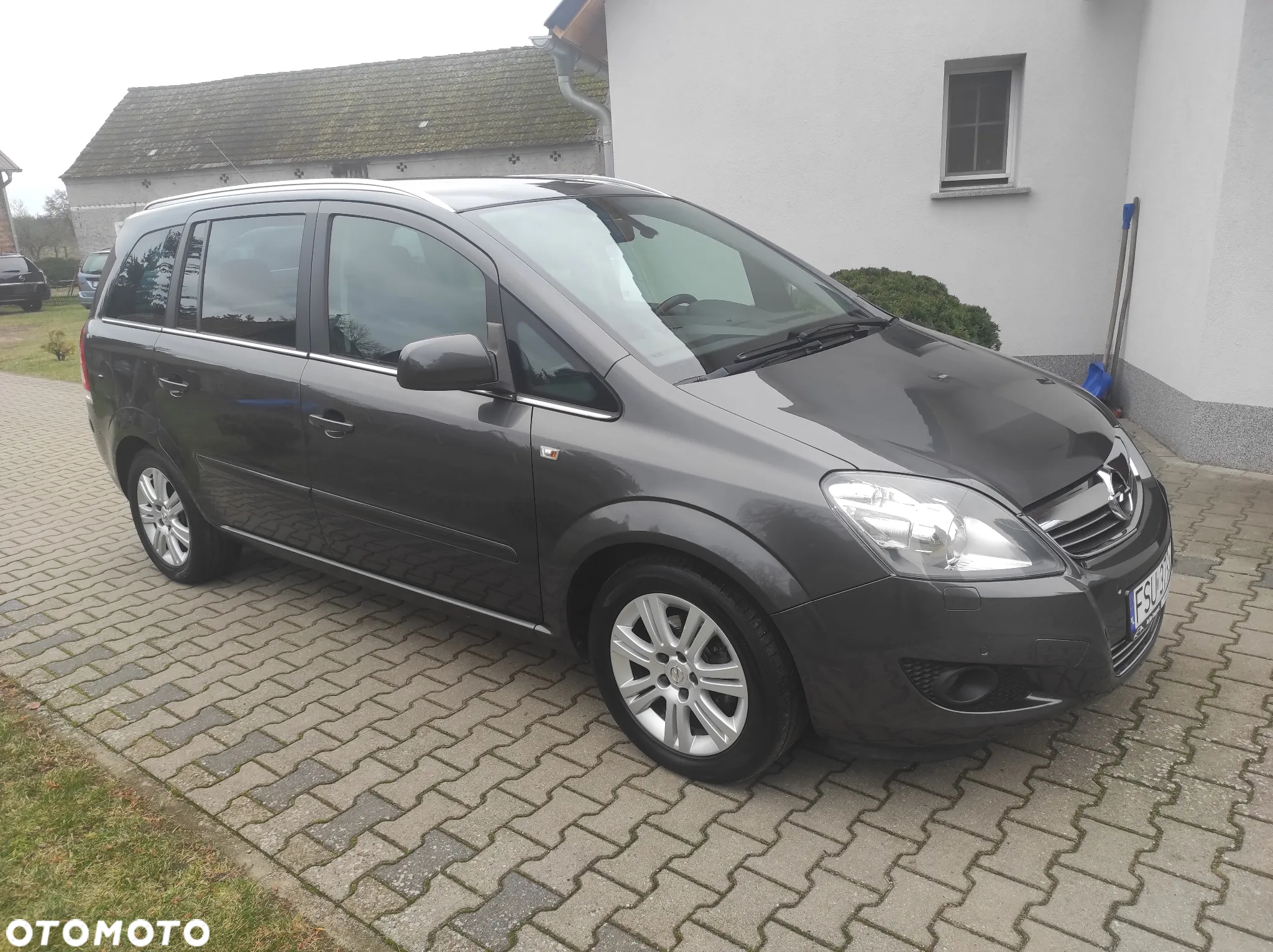 Opel Zafira 1.8 Cosmo - 8