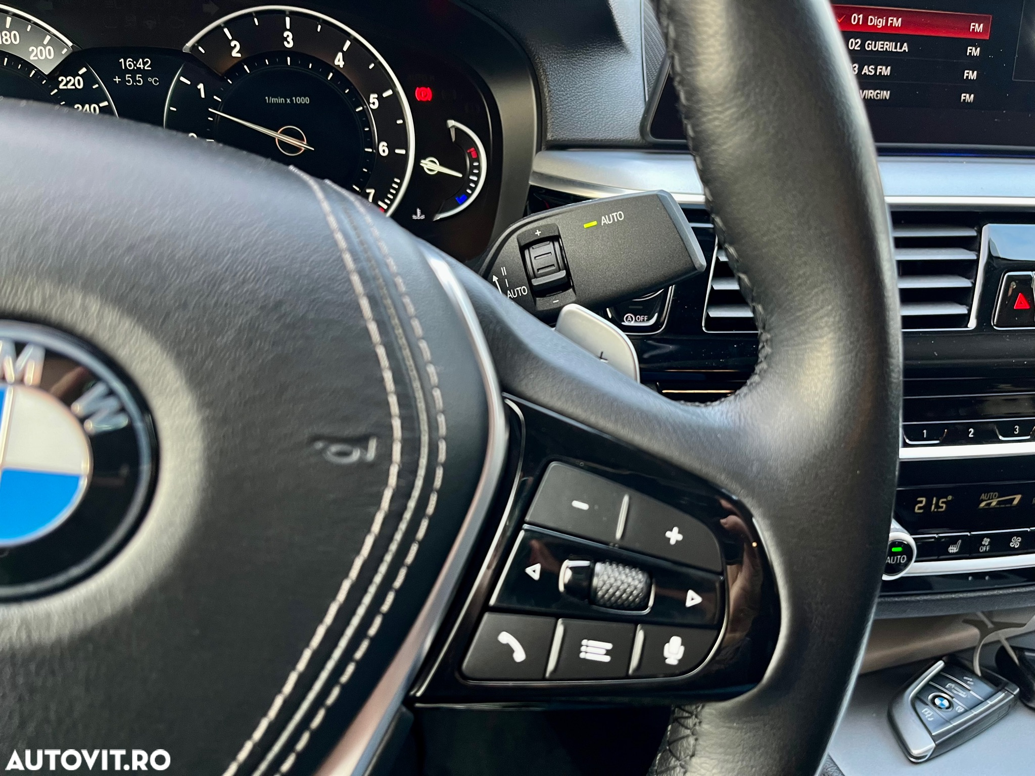 BMW Seria 5 530i xDrive AT - 17