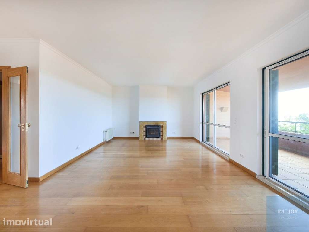 Apartamento T4 Em Condomínio com Piscina no Monte Estoril - Grande imagem: 4/60