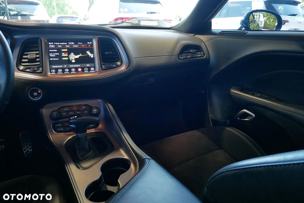 Dodge Challenger 5.7 R/T - 16