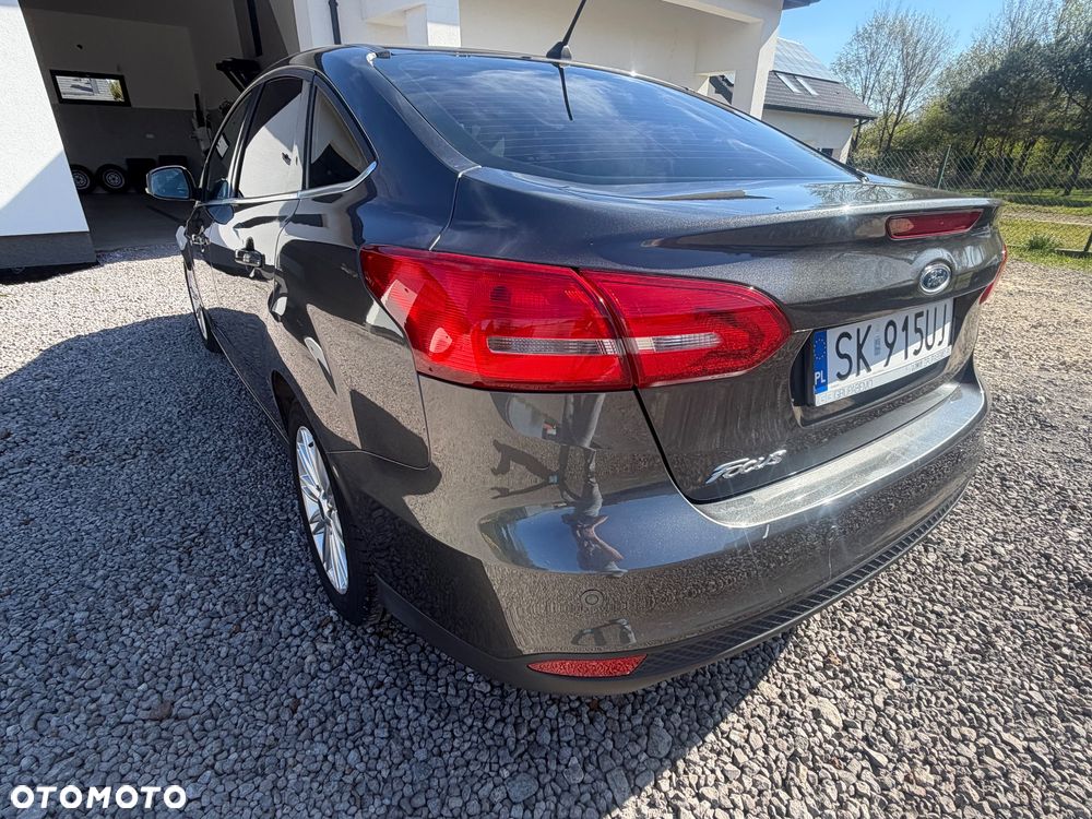 Ford Focus 1.6 Trend - 5