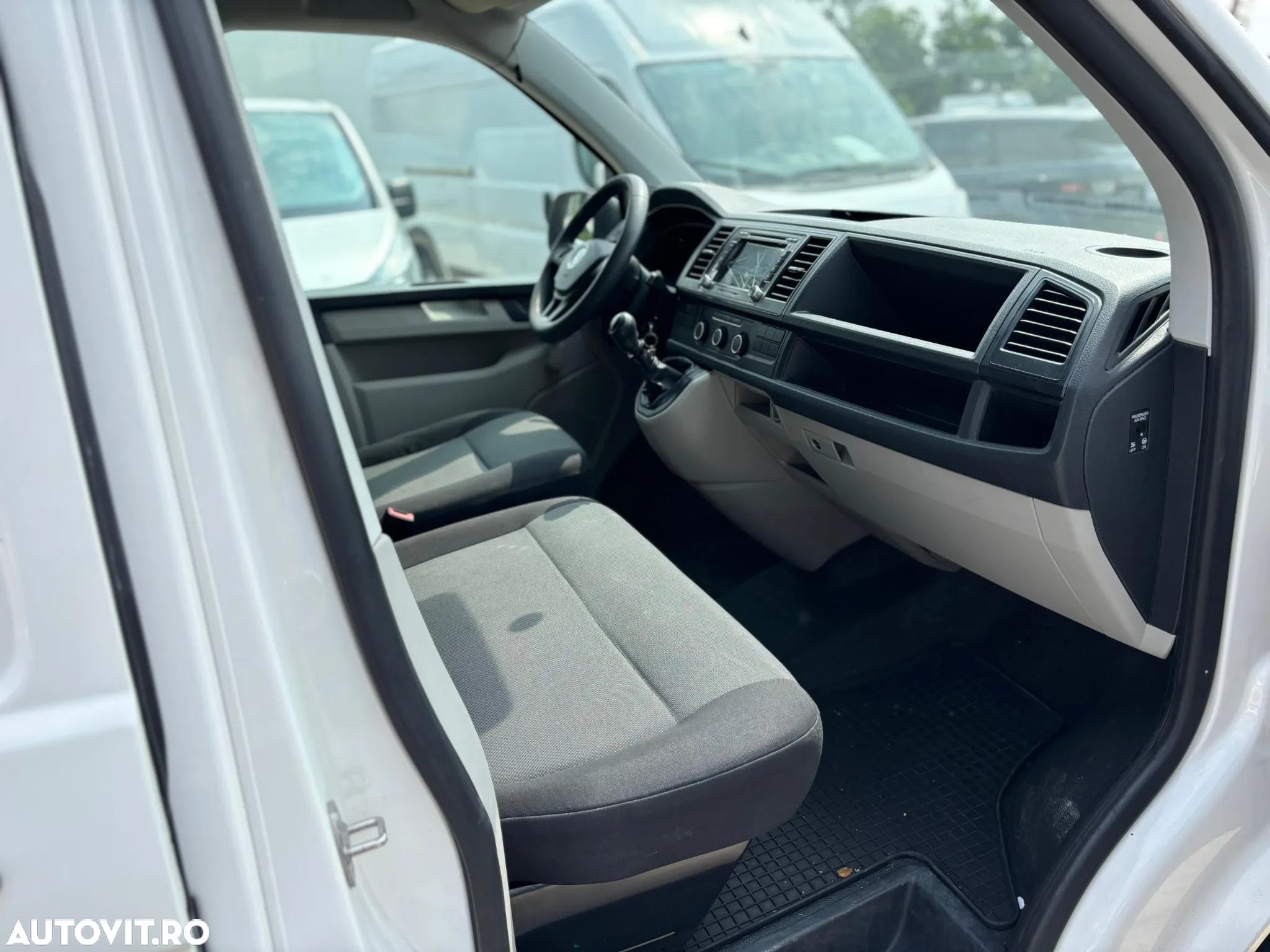 Volkswagen Transporter - 6
