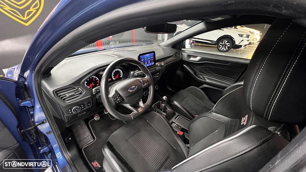 Ford Focus SW 2.3 EcoBoost S&S ST - 50