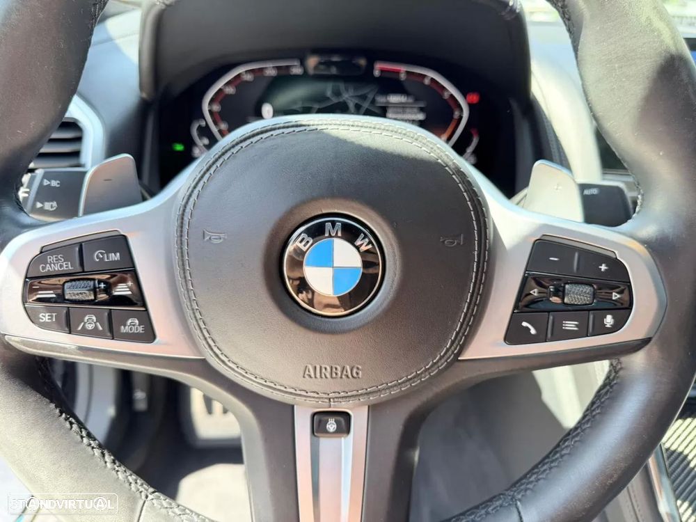 BMW 840 Gran Coupé d xDrive Pack M - 13