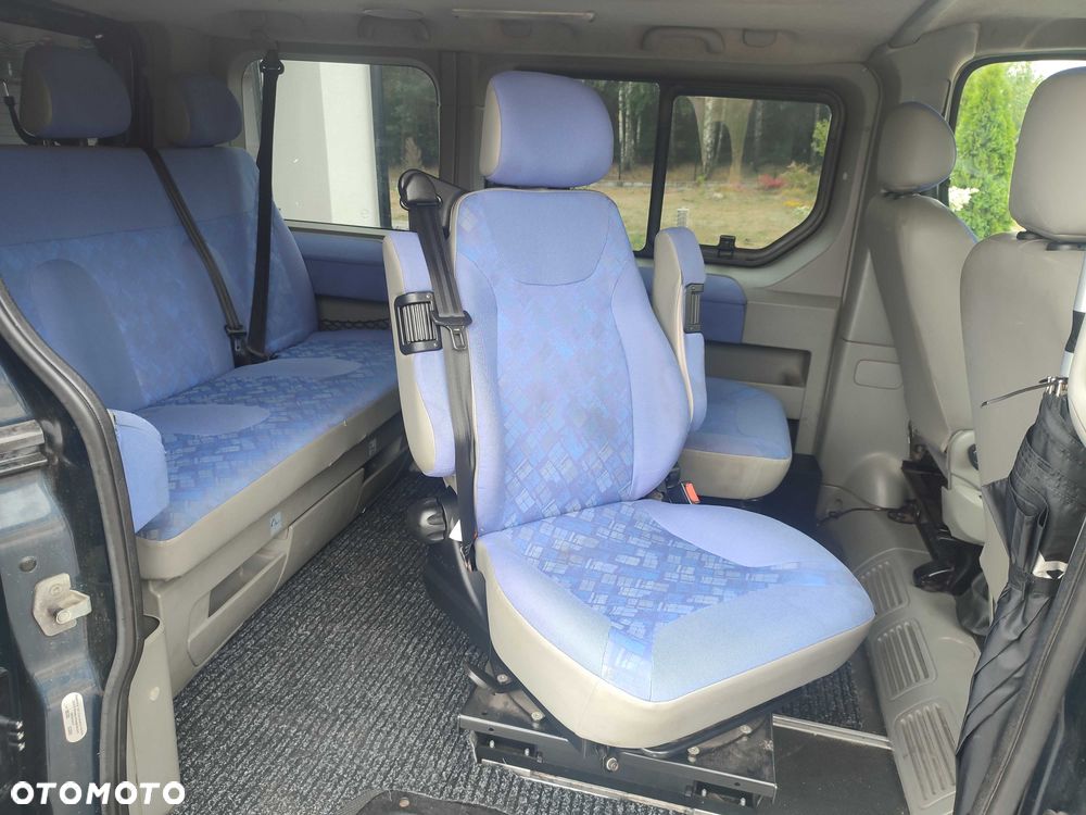 Opel Vivaro - 8