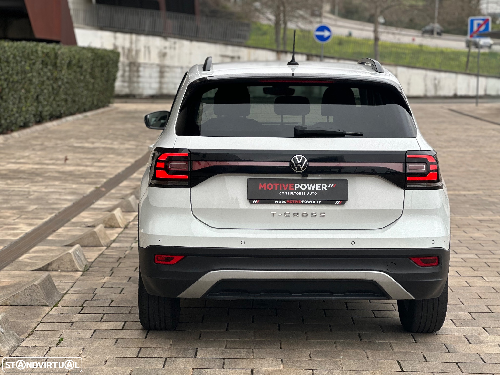 VW T-Cross 1.0 TSI Conceptline - 16