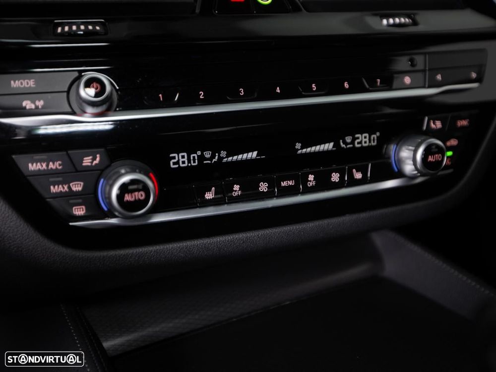 BMW 520 e - 18