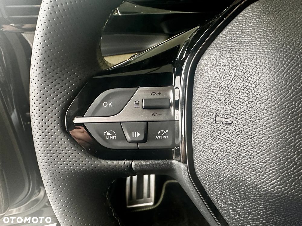 Peugeot 408 1.2 PureTech mHEV GT S&S e-DSC6 - 12